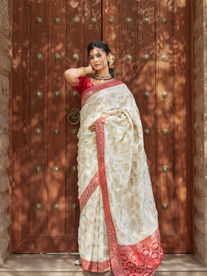 Incomparable Beige Soft Silk Saree With Verdant Blouse Piece