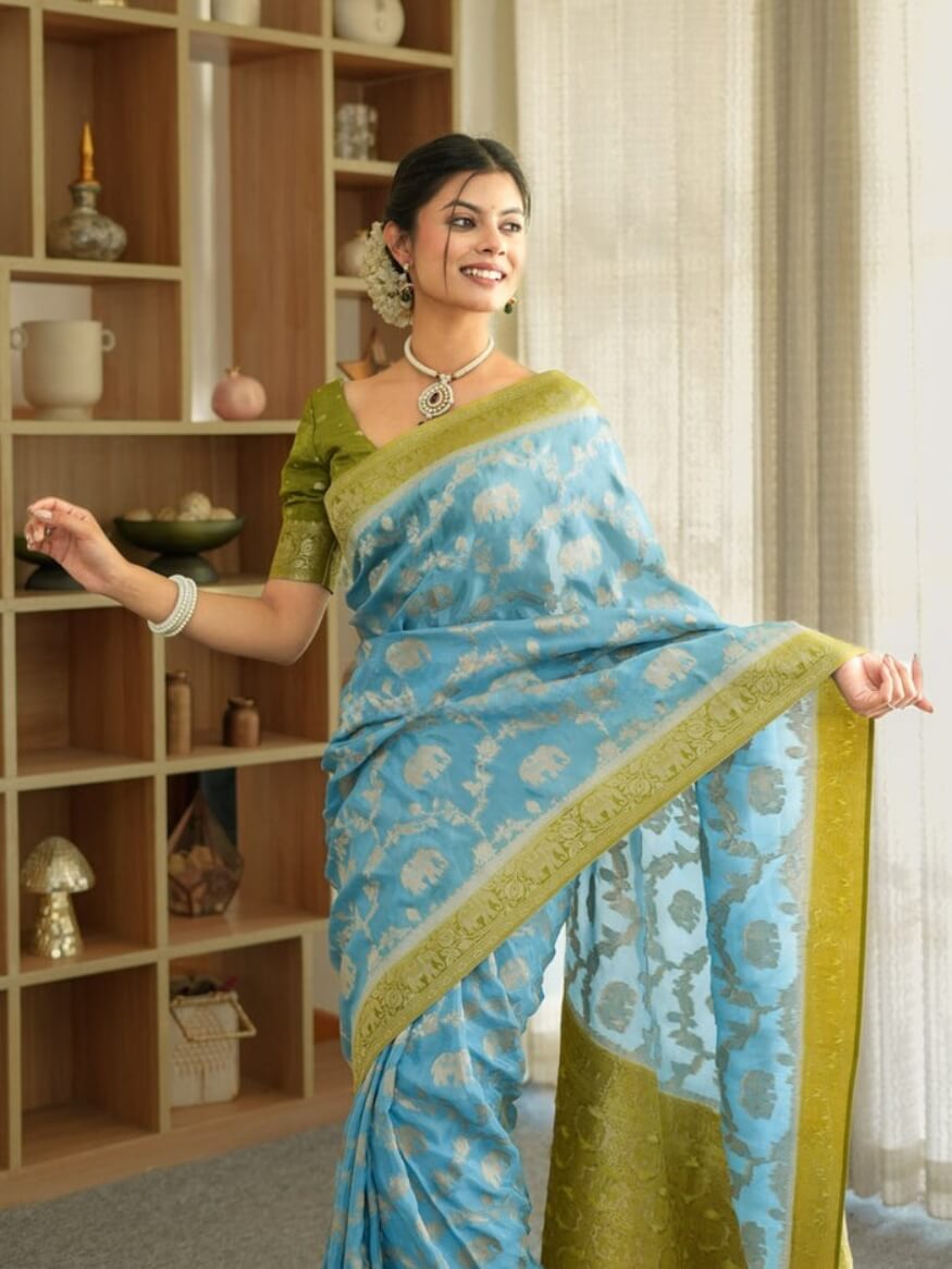 Staring Sky Soft Silk Saree With Incredible Blouse Piece