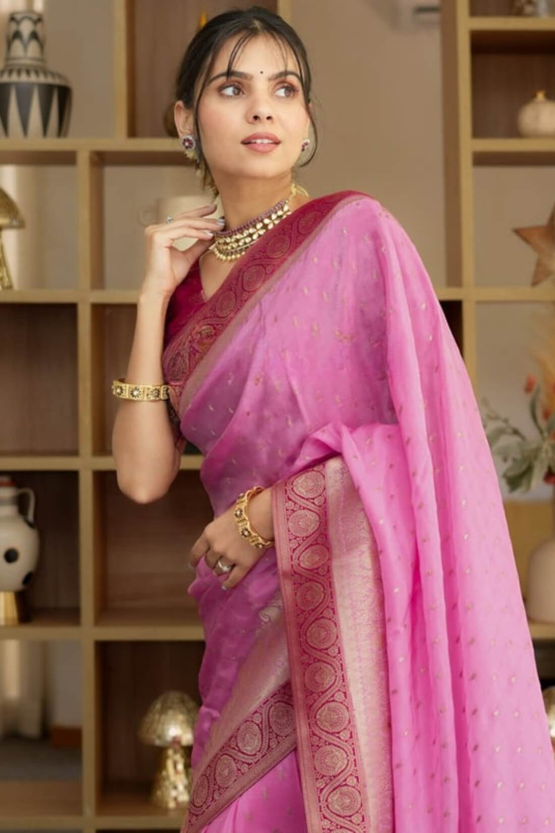Petrichor Pink Soft Silk Saree With Deserving Blouse Piece