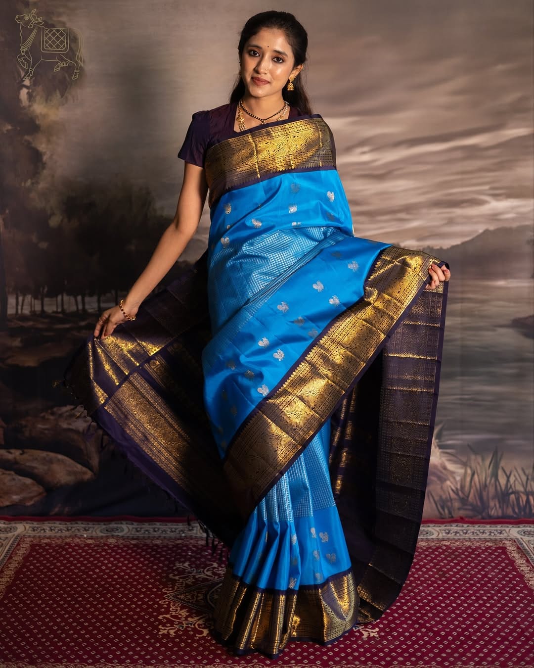 Blissful Firozi Soft Silk Saree With Glittering Blouse Piece