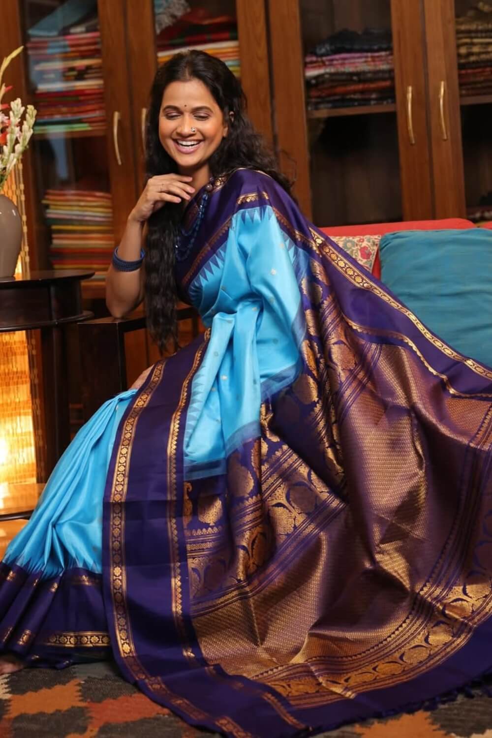 Redolent Firozi Soft Silk Saree With Unequalled Blouse Piece – Arvisaa