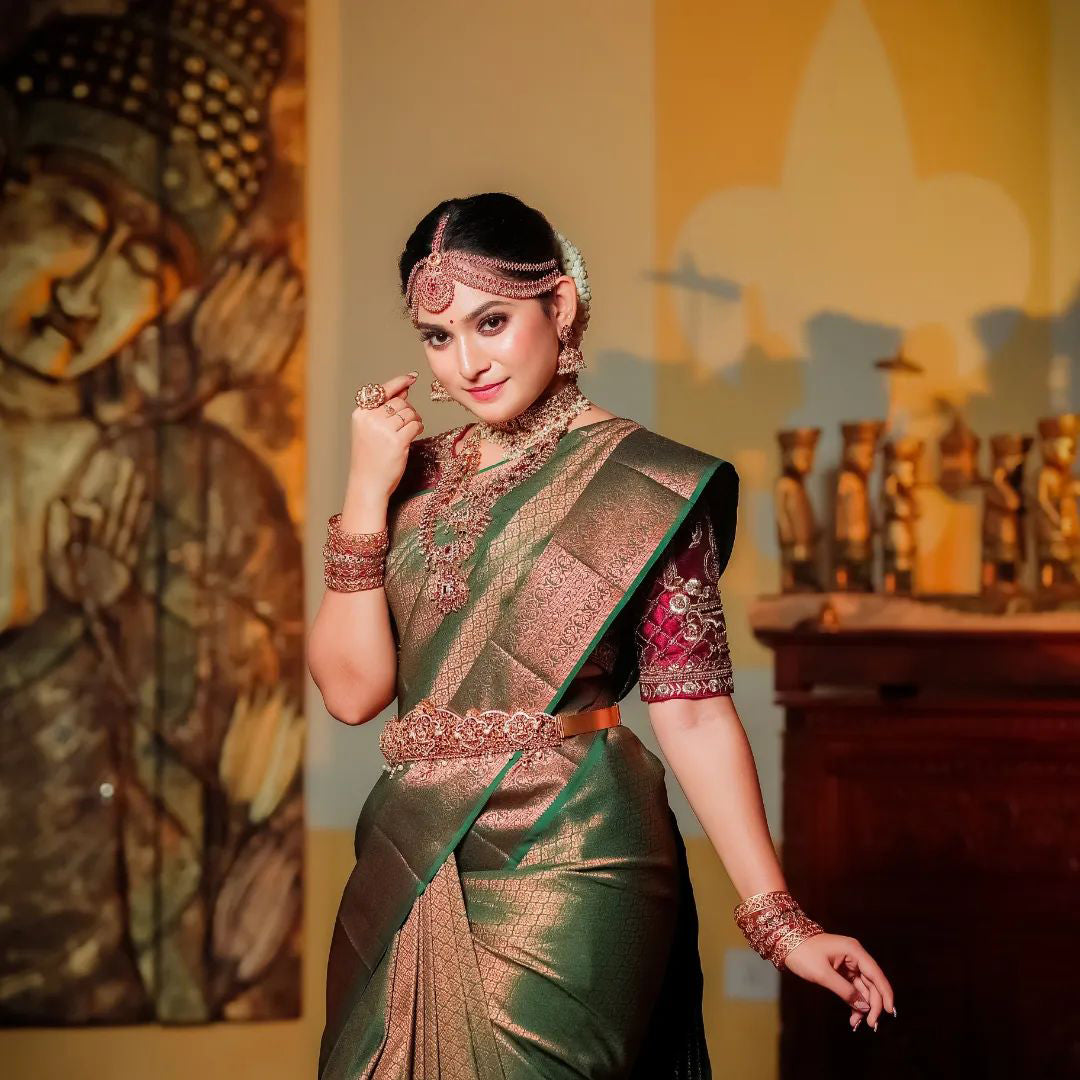 Desuetude Dark Green Soft Silk Saree With Designer Blouse Piece