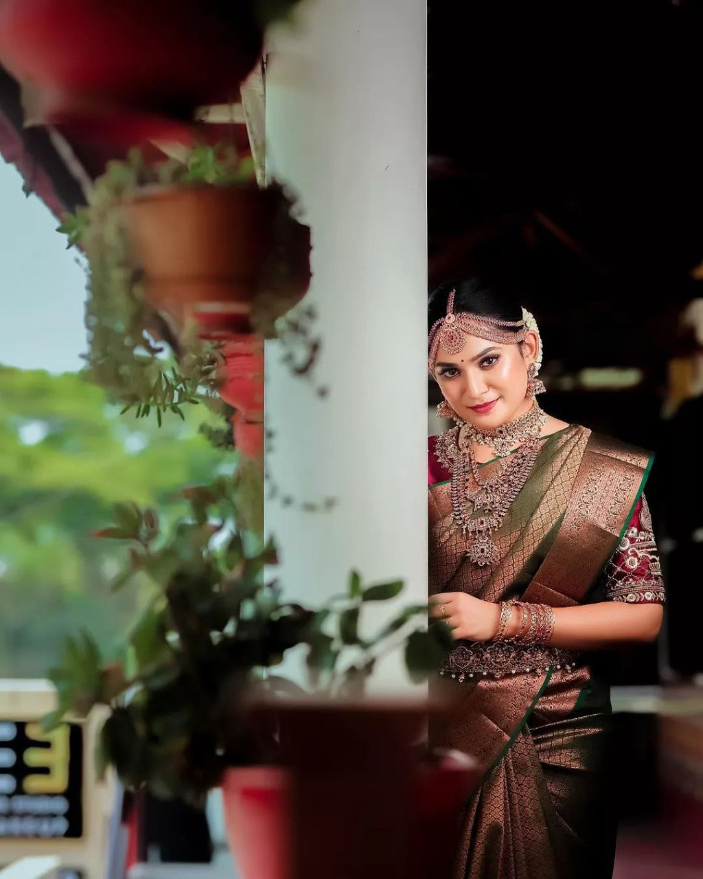 Desuetude Dark Green Soft Silk Saree With Designer Blouse Piece