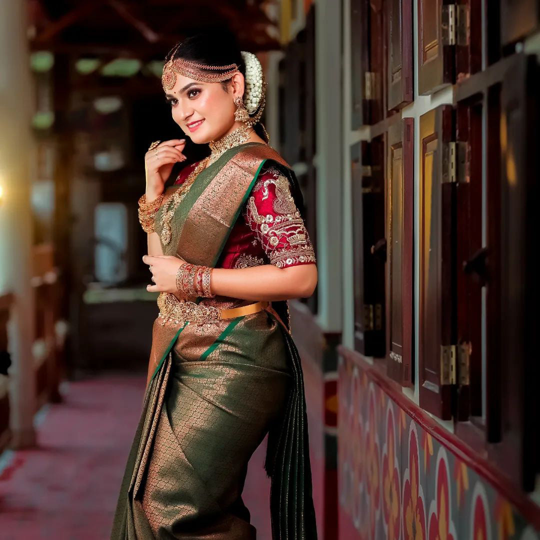 Desuetude Dark Green Soft Silk Saree With Designer Blouse Piece