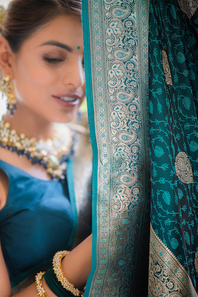 Incredible Rama Soft Silk Saree With Fragrant Blouse Piece