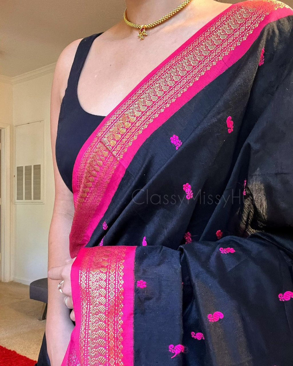 Scintilla Black Soft Silk Saree With Delightful Blouse Piece