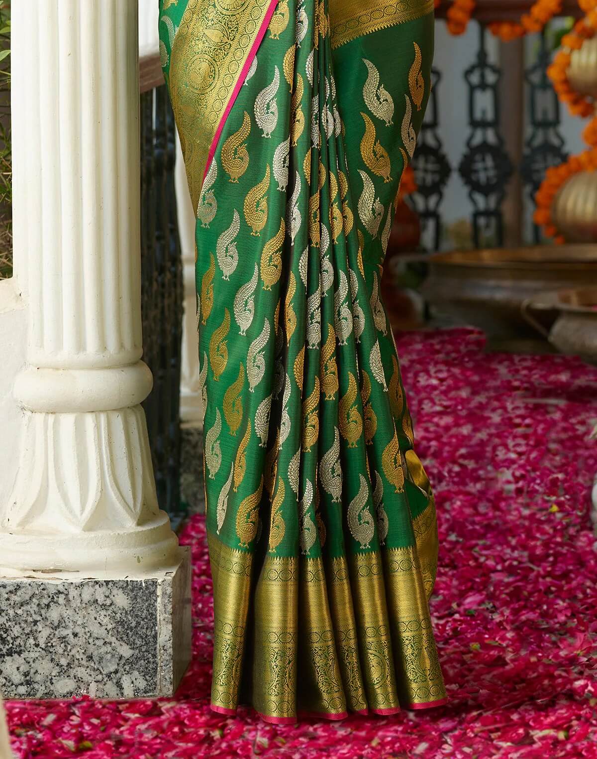 Glorious Dark Green Soft Silk Saree With Fairytale Blouse Piece