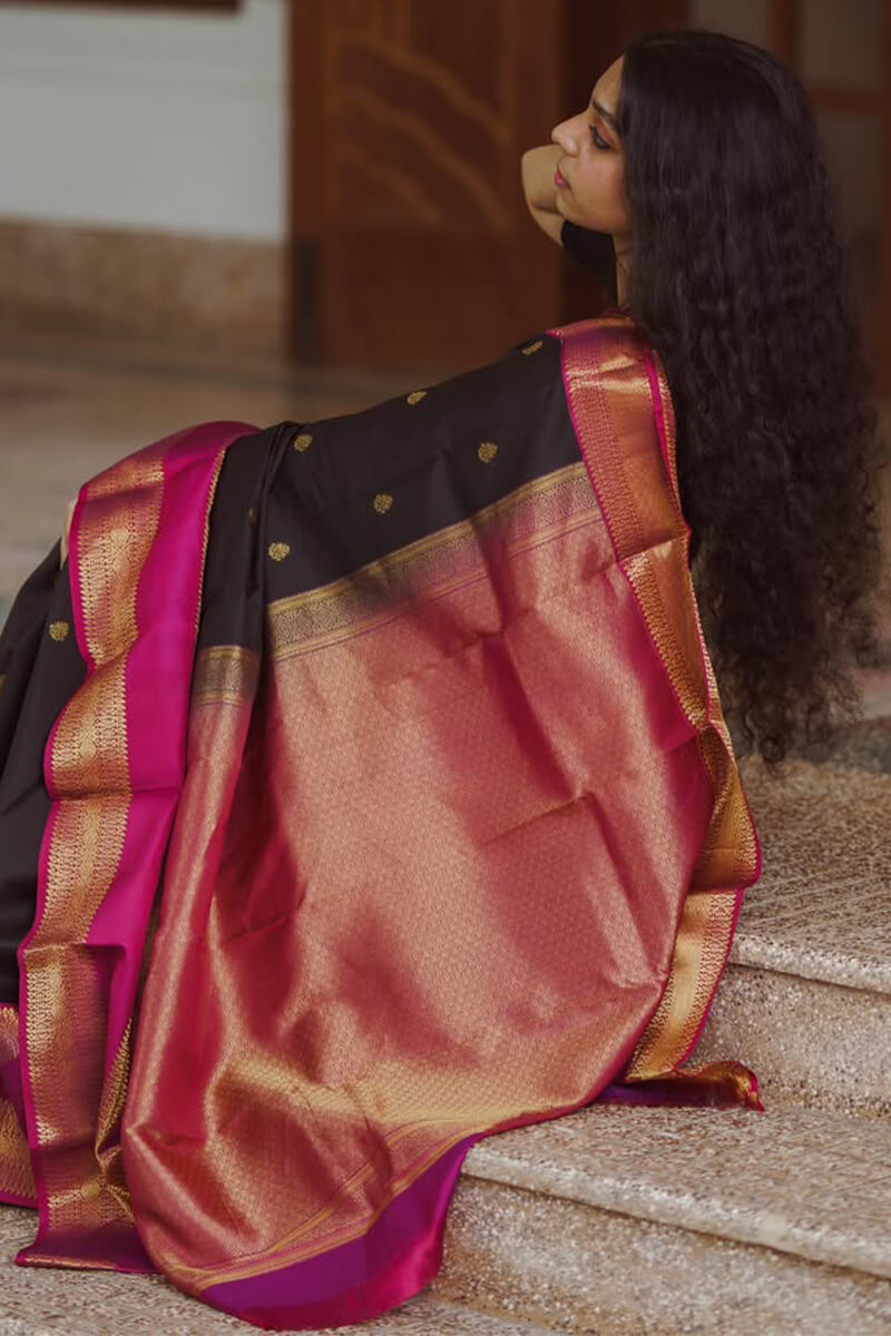 Serendipity Black Soft Silk Saree With Quintessential Blouse Piece