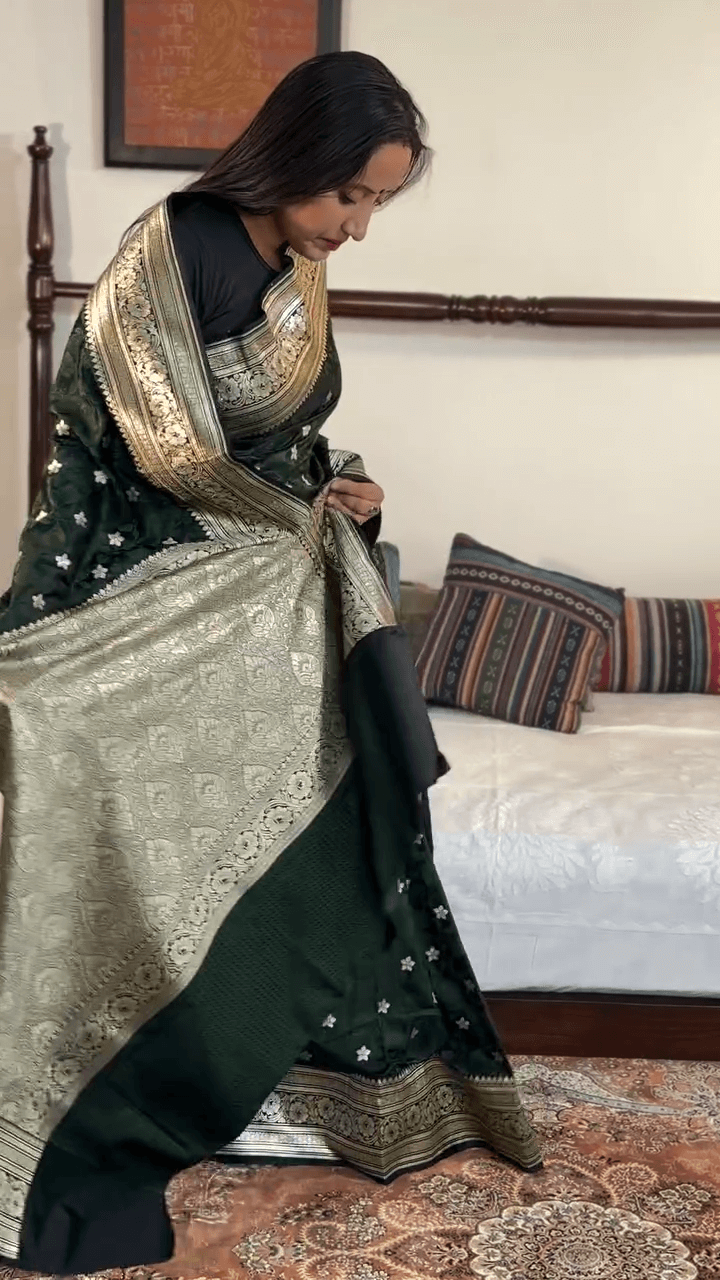 Ephemeral Dark Green Soft Silk Saree With Cynosure Blouse Piece