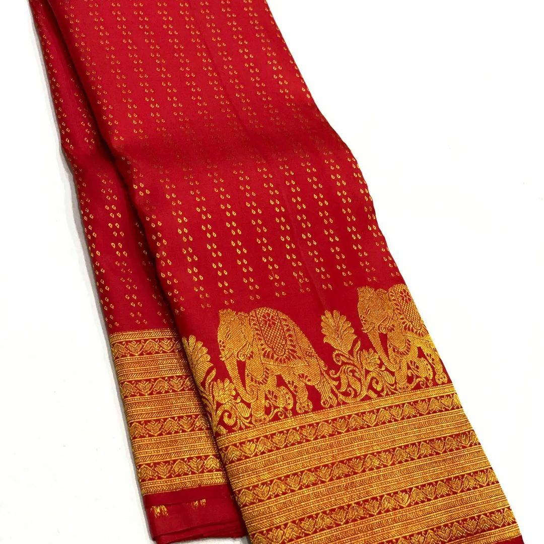 Quixotic Red Soft Banarasi Silk Saree With Aplomb Blouse Piece