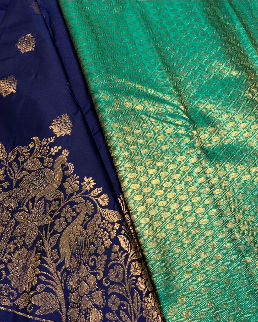 Jubilant Navy Blue Soft Banarasi Silk Saree With Incomparable Blouse Piece