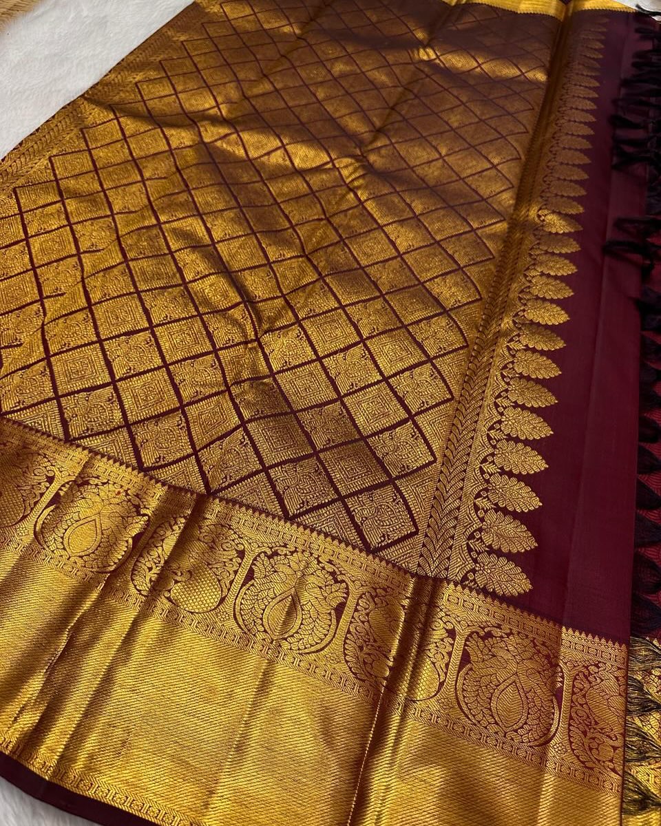 Captivating Maroon Soft Banarasi Silk Saree With Desirable Blouse Piece