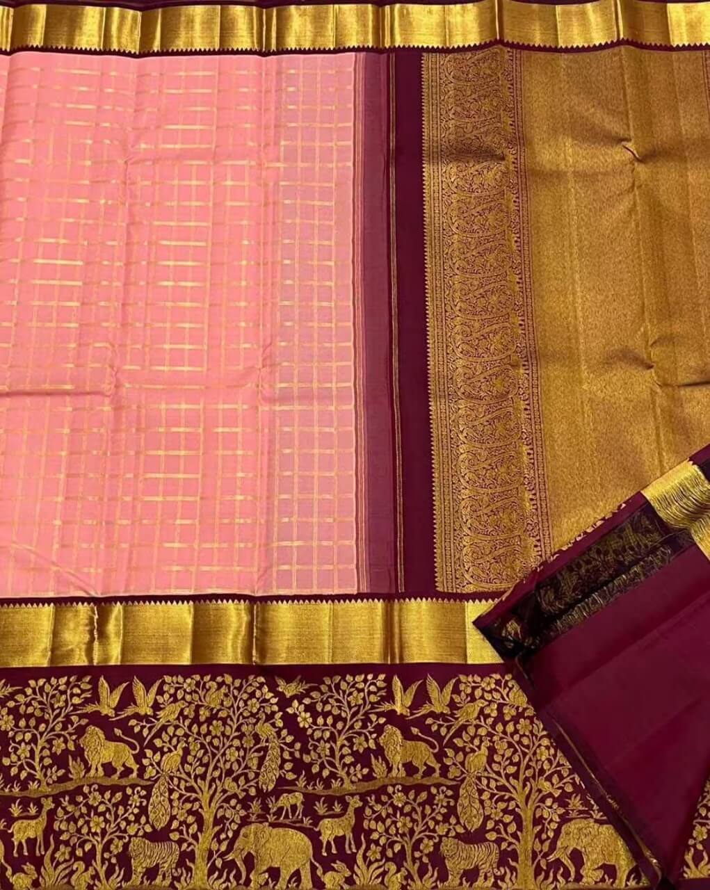Evocative Pink Soft Silk Saree With Stunning Blouse Piece