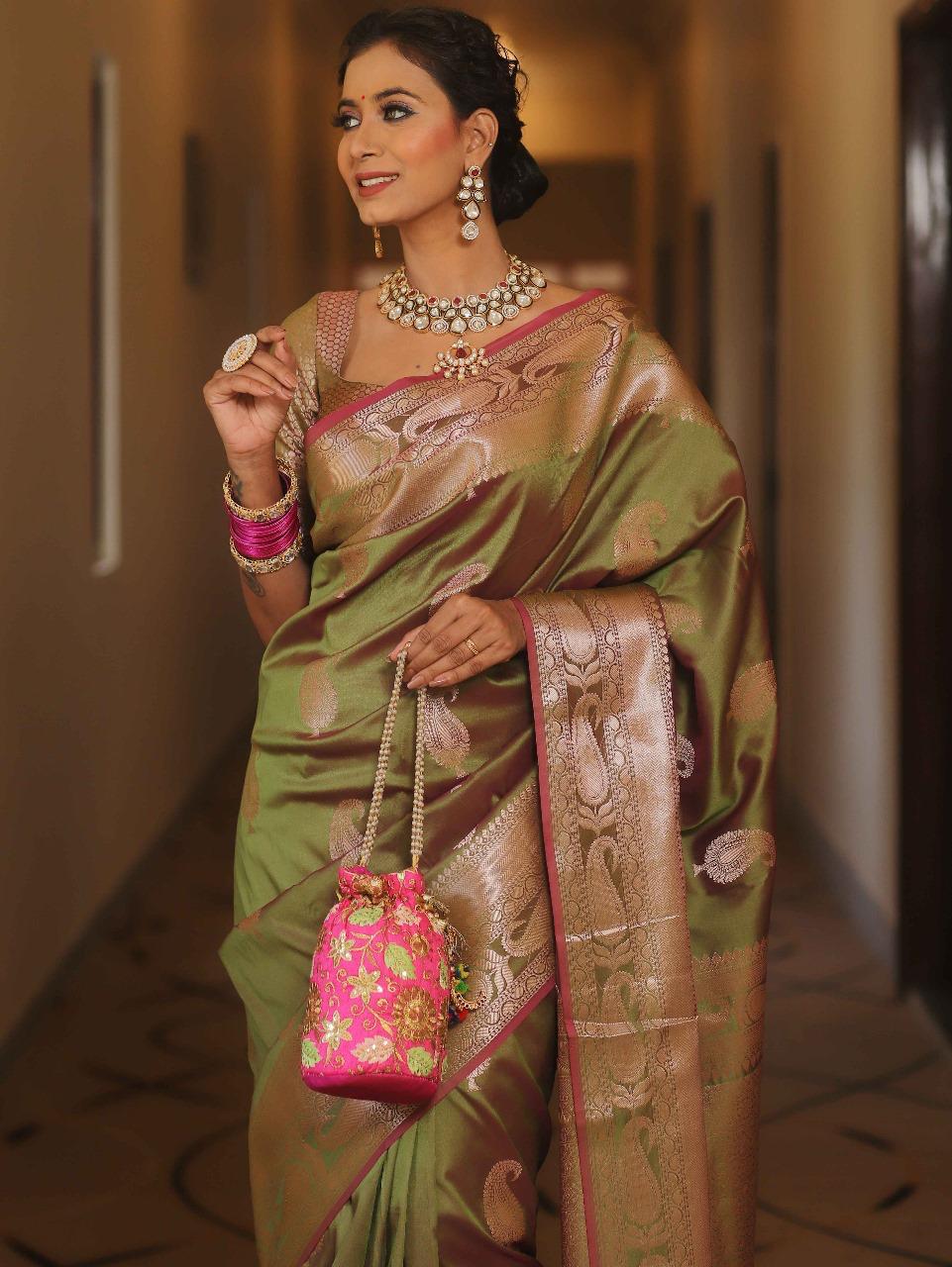 Staggering Mehndi Soft Banarasi Silk Saree With Stunner Blouse Piece