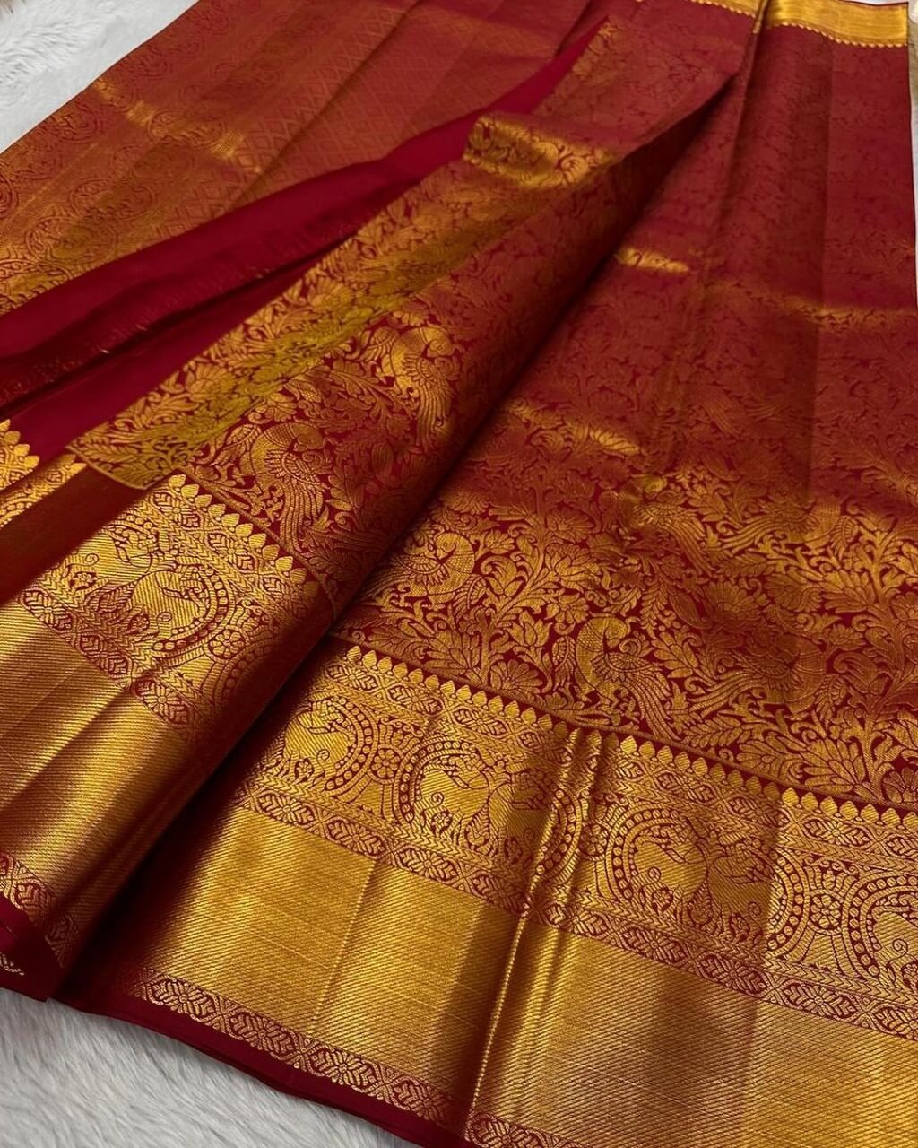 Whimsical Red Soft Banarasi Silk Saree With Pleasant Blouse Piece