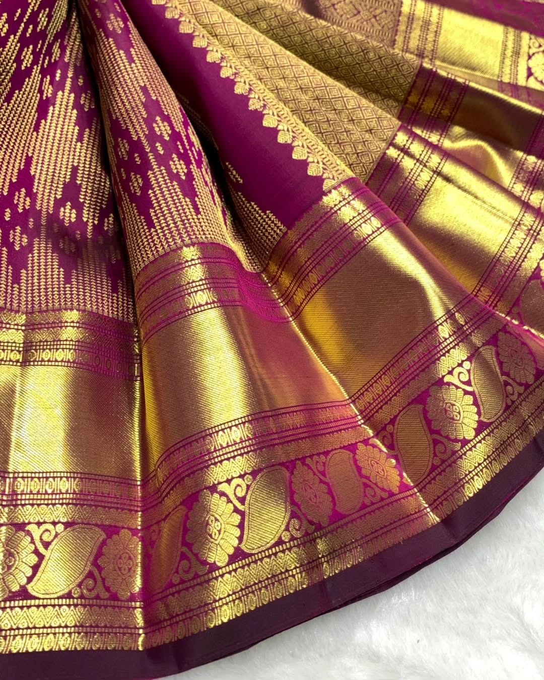 Comely Pruple Soft Banarasi Silk Saree With Nectarous Blouse Piece