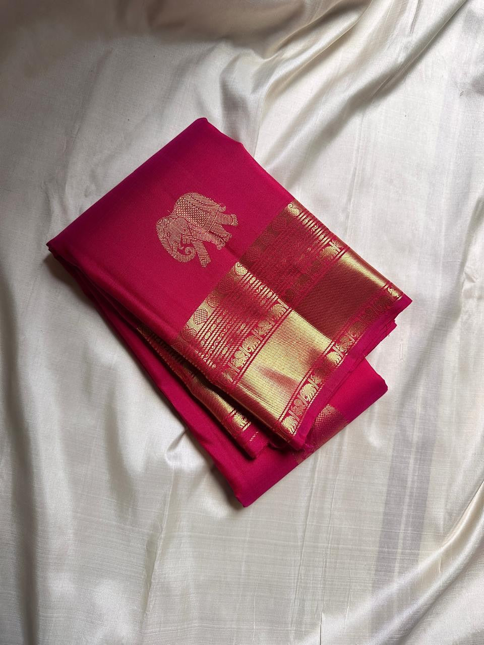 Chatoyant Dark Pink Soft Banarasi Silk Saree With Incredible Blouse Piece