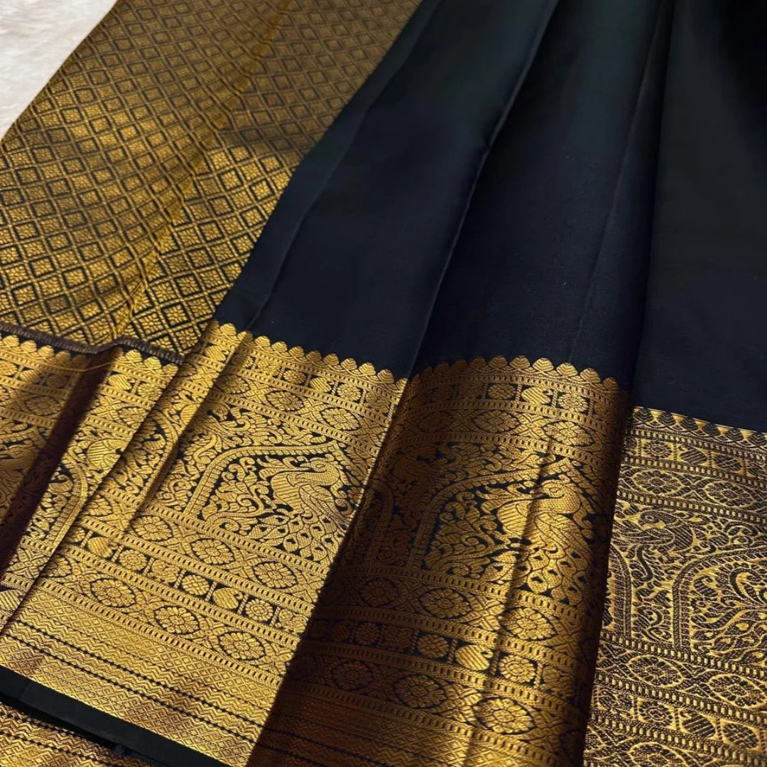 Girlish Black Soft Banarasi Silk Saree With Fugacious Blouse Piece