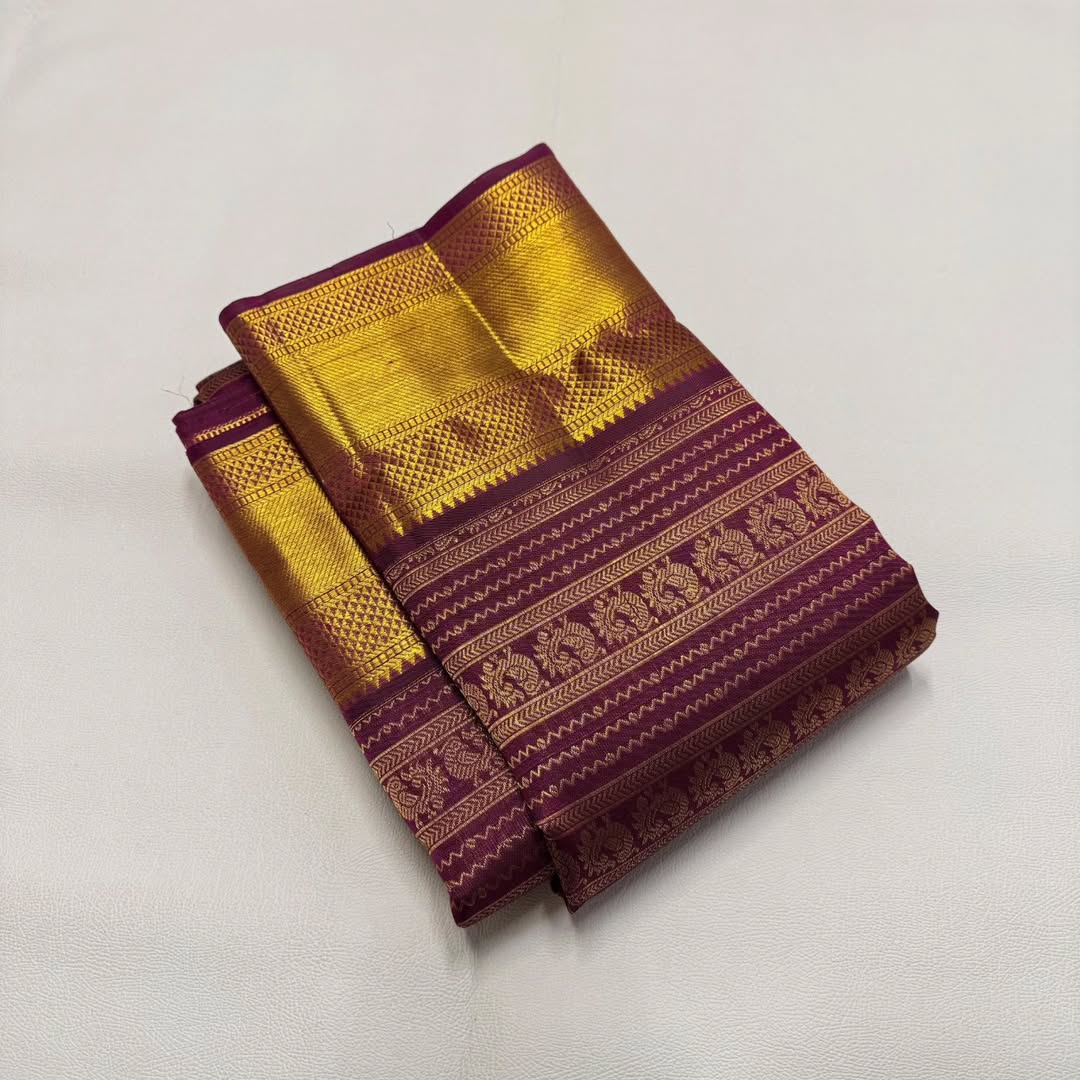 Tantalizing Purple Soft Banarasi Silk Saree With Sophisticated Blouse Piece