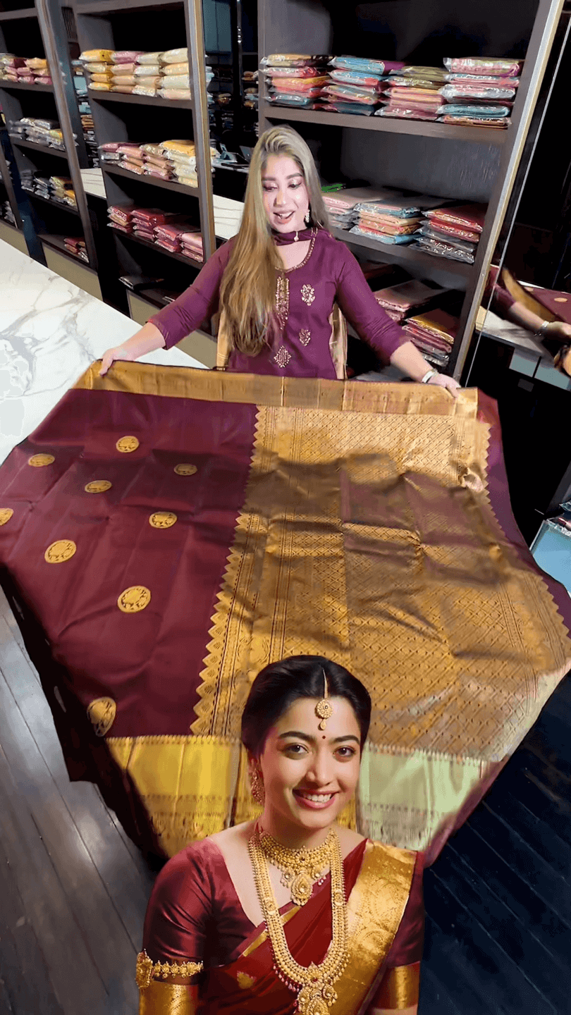 Exceptional Maroon Soft Banarasi Silk Saree With Enthralling Blouse Piece