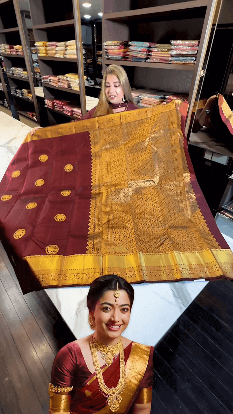Exceptional Maroon Soft Banarasi Silk Saree With Enthralling Blouse Piece