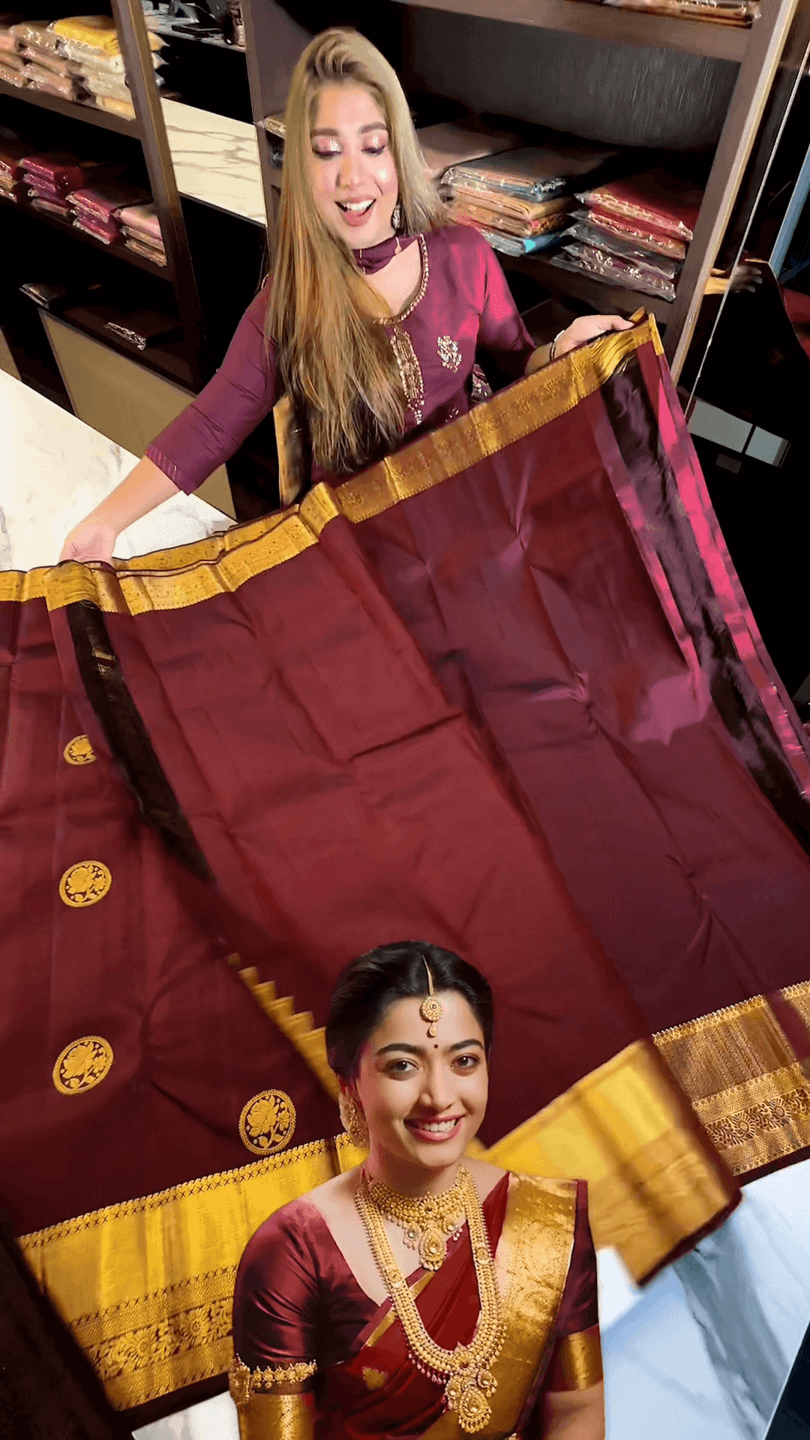 Exceptional Maroon Soft Banarasi Silk Saree With Enthralling Blouse Piece