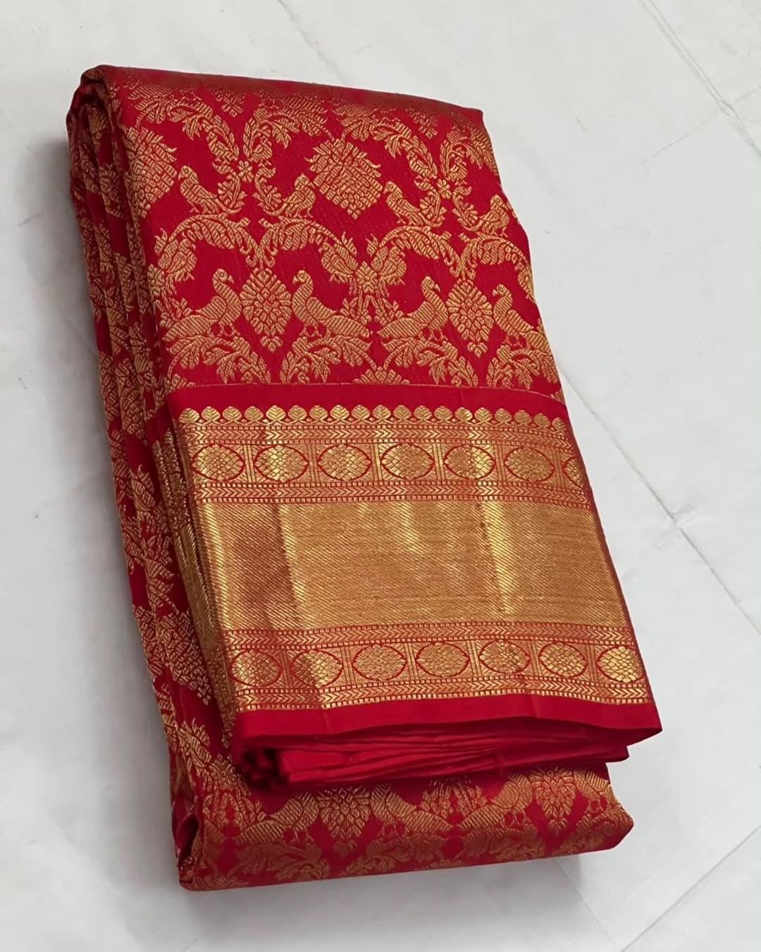 Resplendent Red Soft Banarasi Silk Saree With Invaluable Blouse Piece
