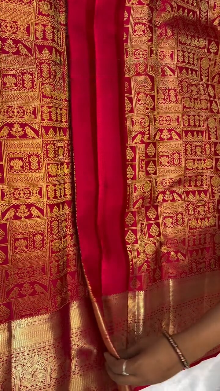 Outstanding Red Soft Banarasi Silk Saree With Whimsical Blouse Piece