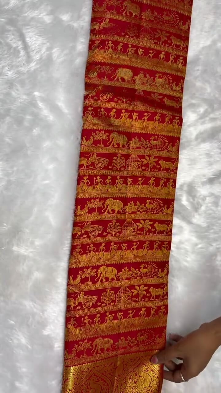 Inimitable Red Soft Banarasi Silk Saree With Cynosure Blouse Piece