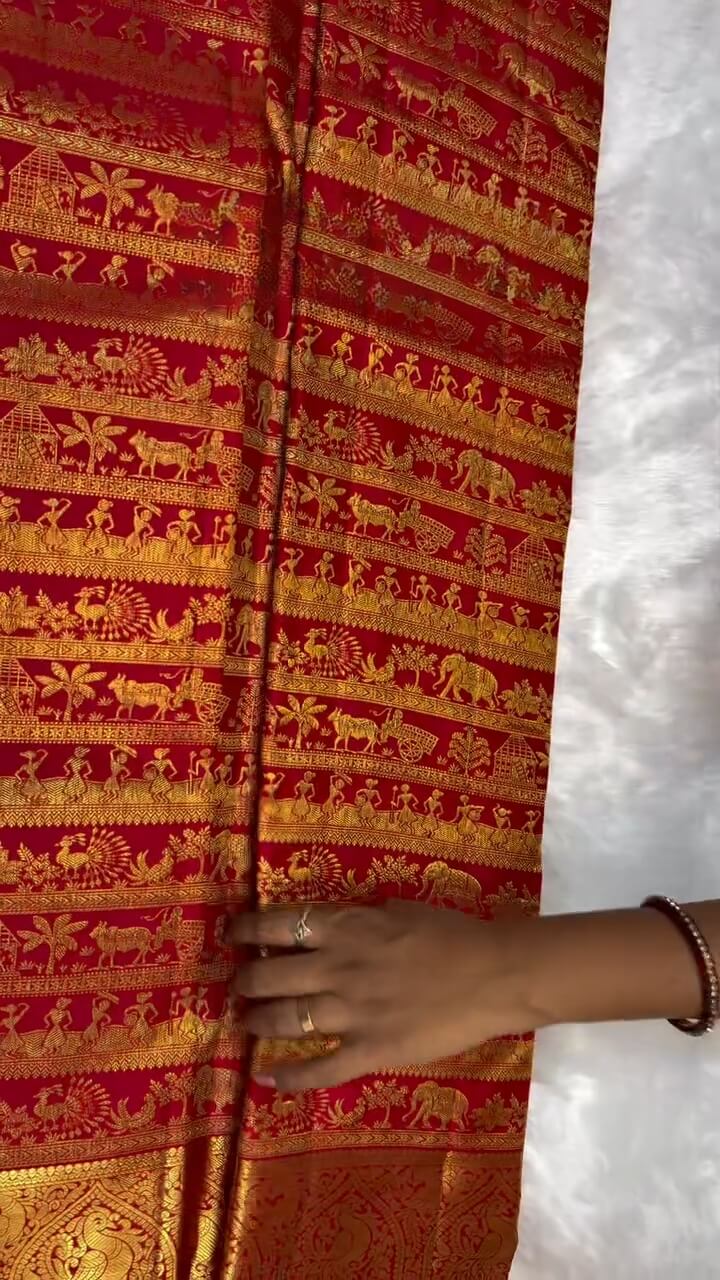 Inimitable Red Soft Banarasi Silk Saree With Cynosure Blouse Piece
