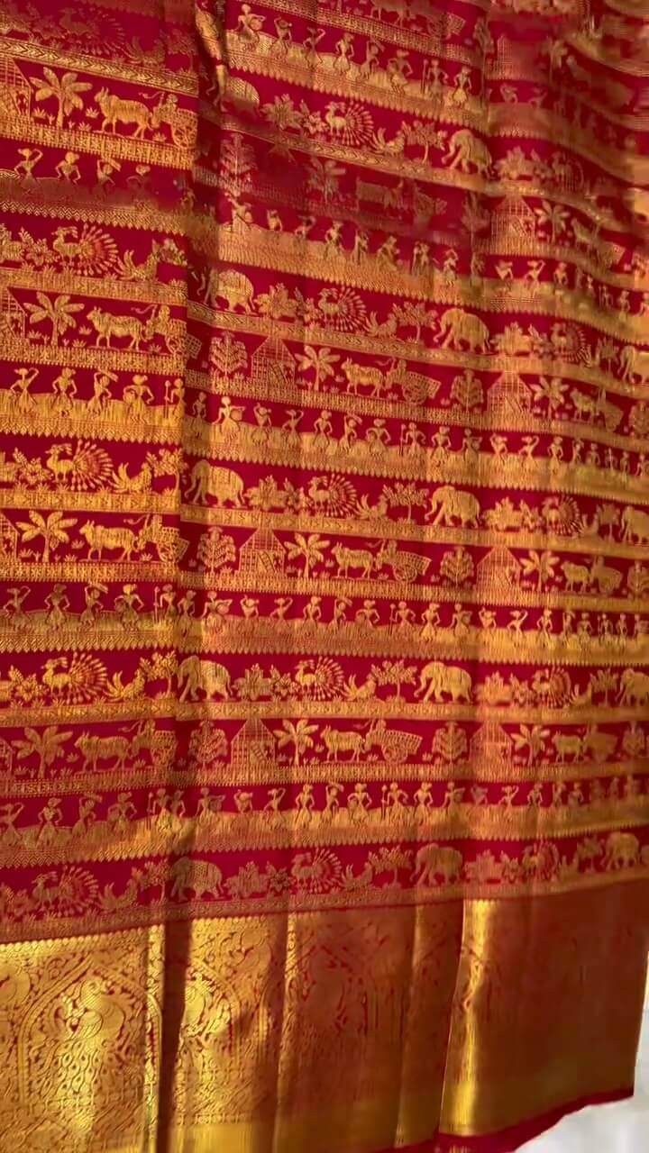 Inimitable Red Soft Banarasi Silk Saree With Cynosure Blouse Piece