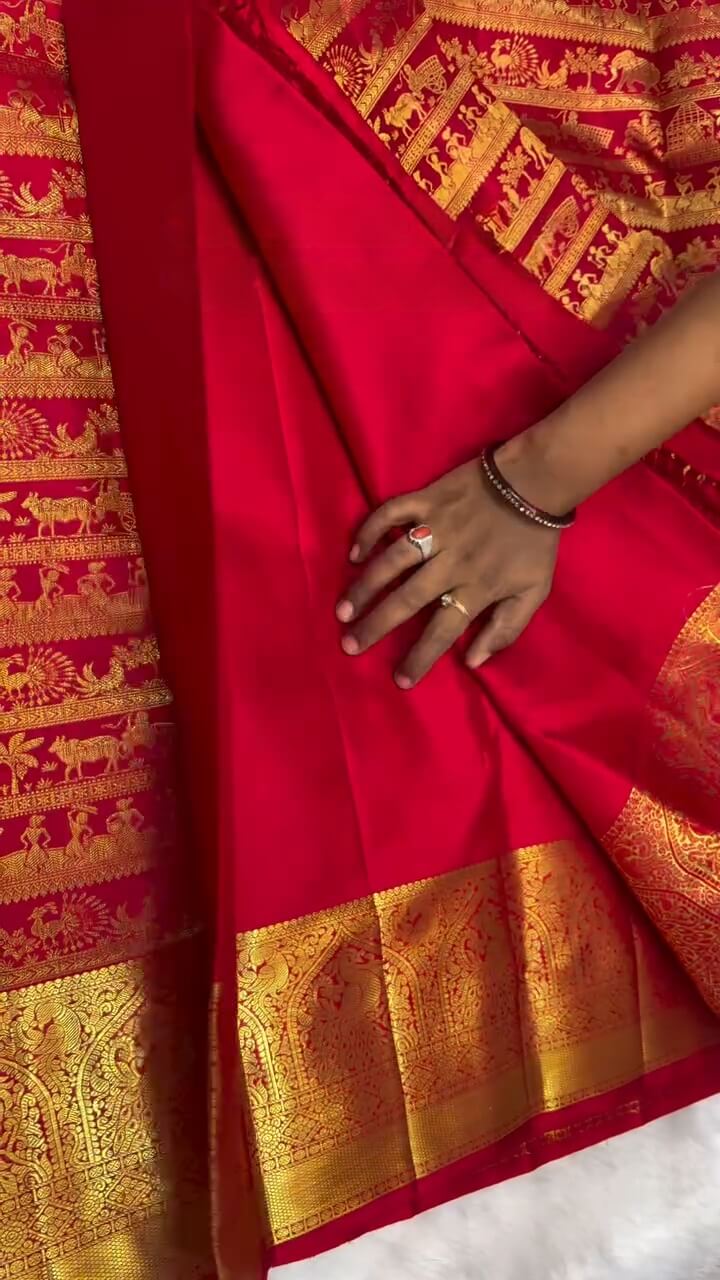 Inimitable Red Soft Banarasi Silk Saree With Cynosure Blouse Piece
