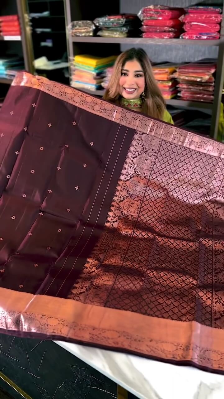 Luxuriant Wine Soft Banarasi Silk Saree With Grandiose Blouse Piece