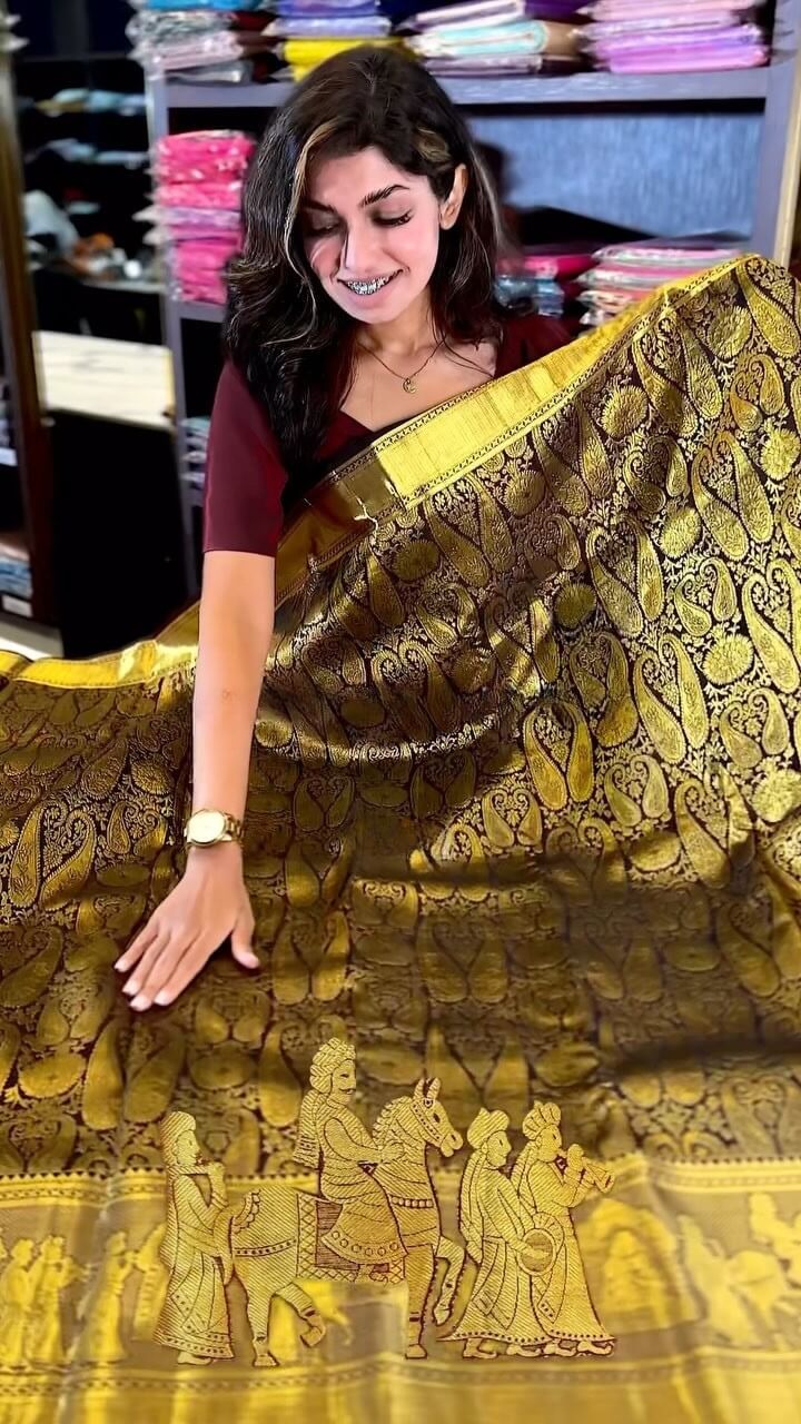 Alluring Brown Soft Banarasi Silk Saree With Deserving Blouse Piece