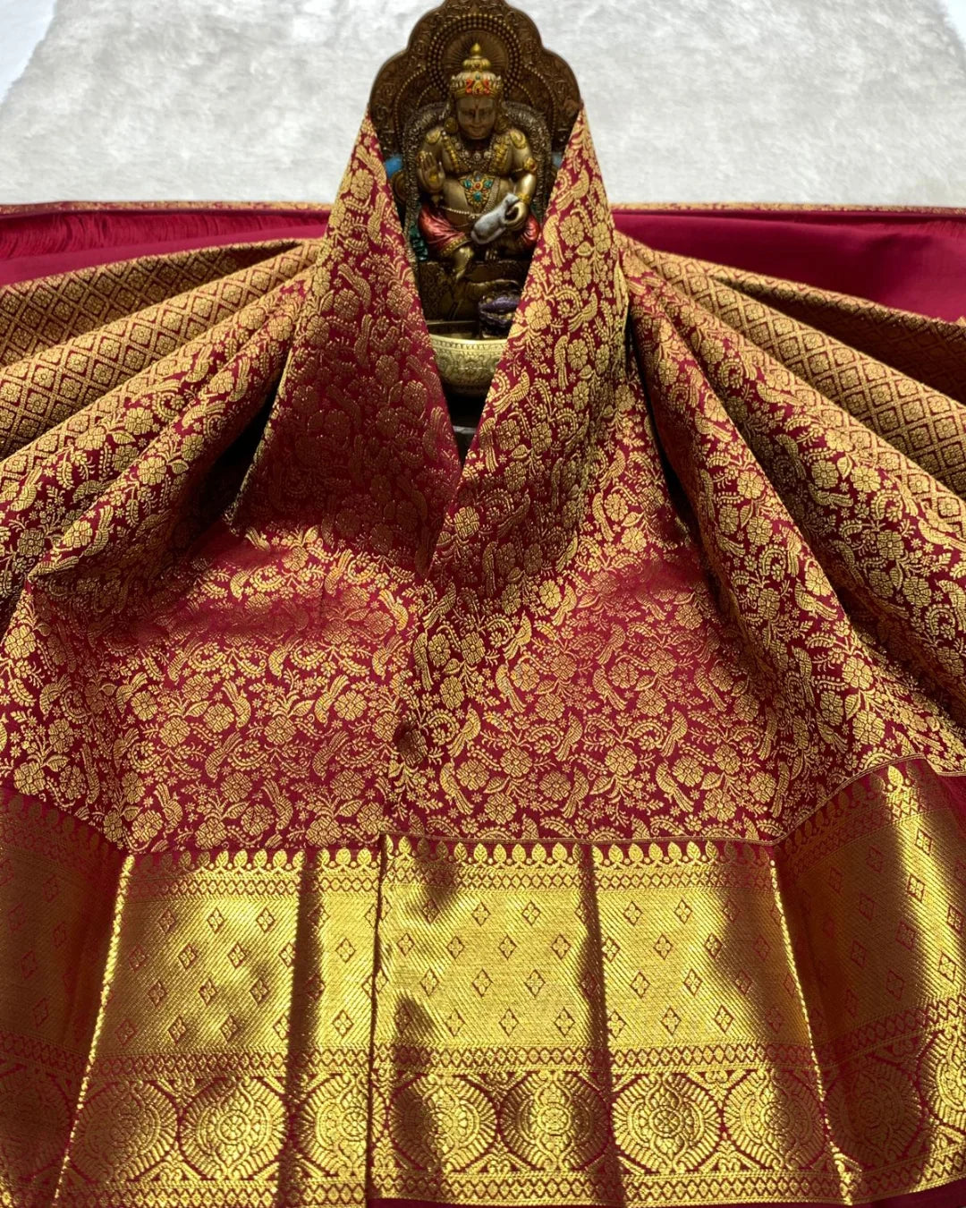 Nebula Red Soft Banarasi Silk Saree With Dalliance Blouse Piece