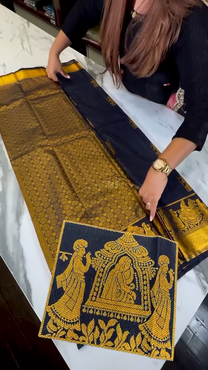 Enthralling Navy Blue Soft Banarasi Silk Saree With Majesty Blouse Piece