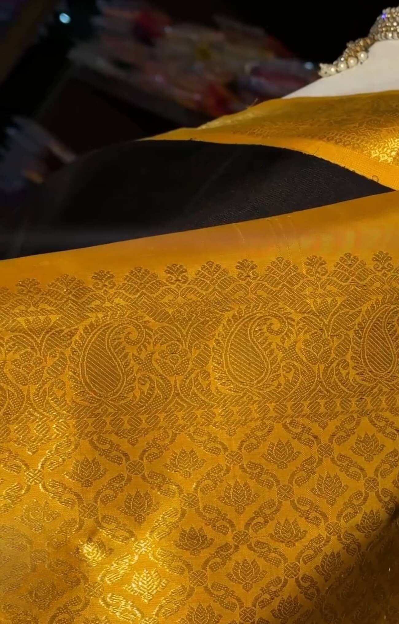 Felicitous Black Soft Banarasi Silk Saree With Engaging Blouse Piece