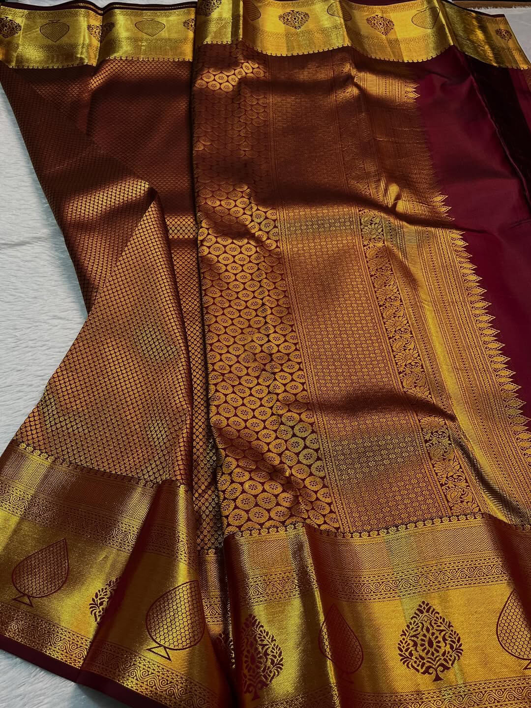Super classy Wine Soft Banarasi Silk Saree With Comely Blouse Piece