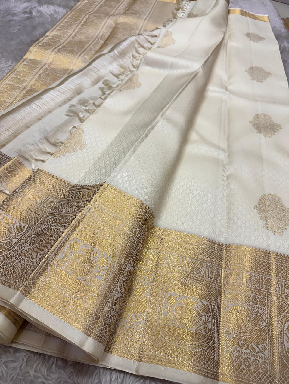 Murmurous Beige Soft Banarasi Silk Saree With Lassitude Blouse Piece