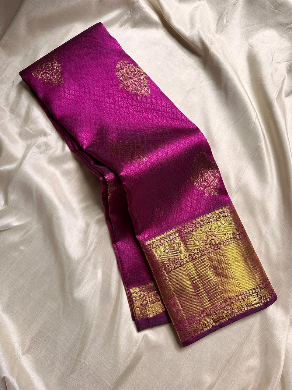 Skinny Purple Soft Banarasi Silk Saree With Beguiling Blouse Piece