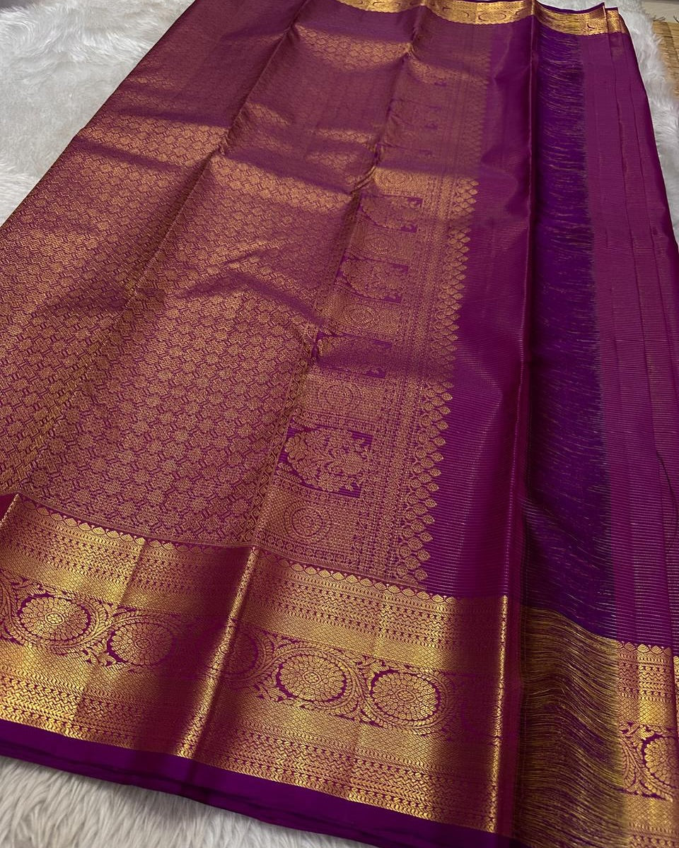 Breathtaking Magenta Soft Banarasi Silk Saree With Divine Blouse Piece
