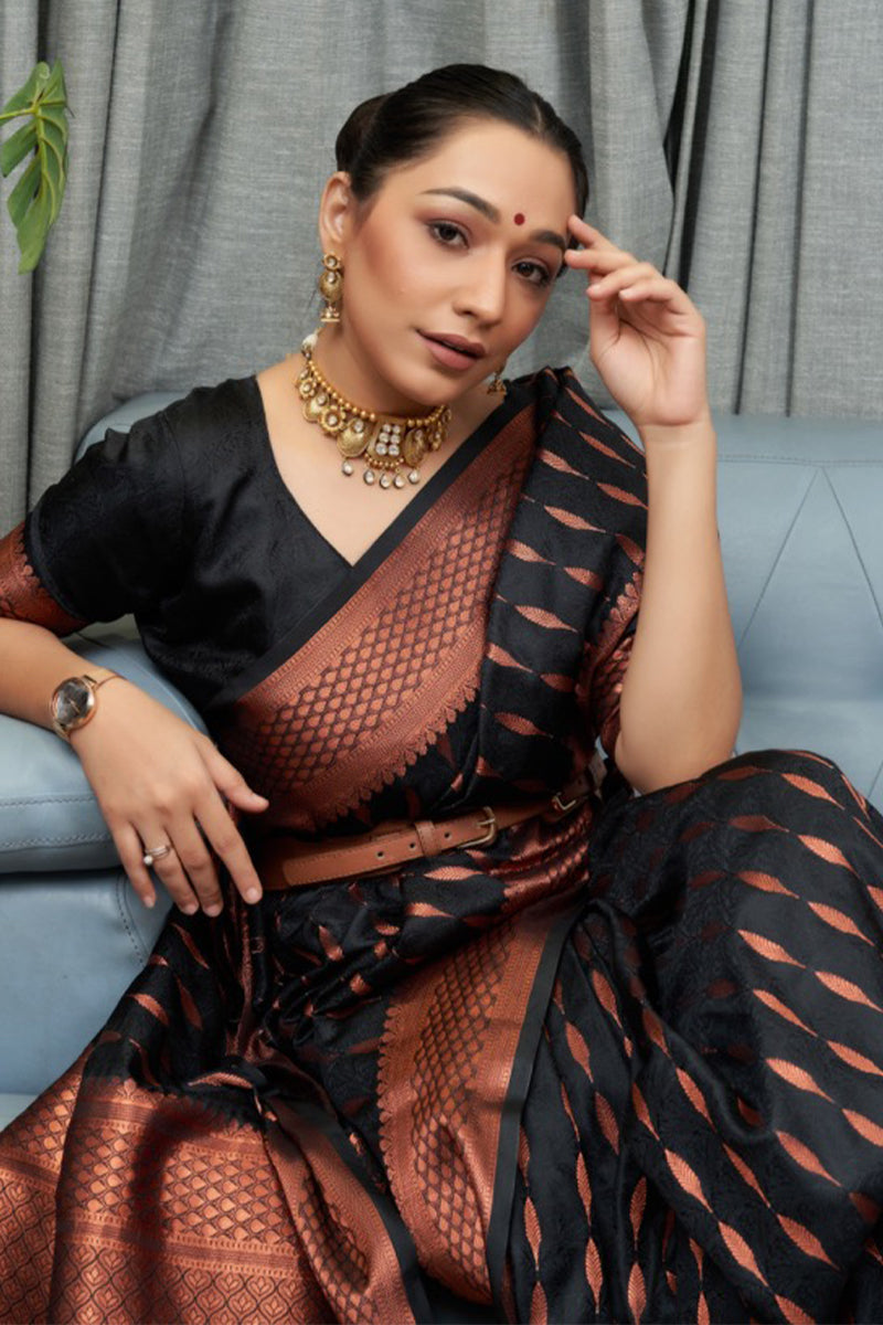 Admirable Black Soft Silk Saree With Lissome Blouse Piece