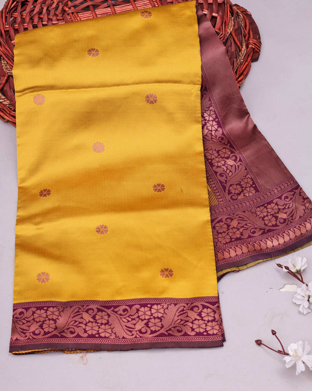 Flamboyant Yellow Soft Silk Saree With Flattering Blouse Piece