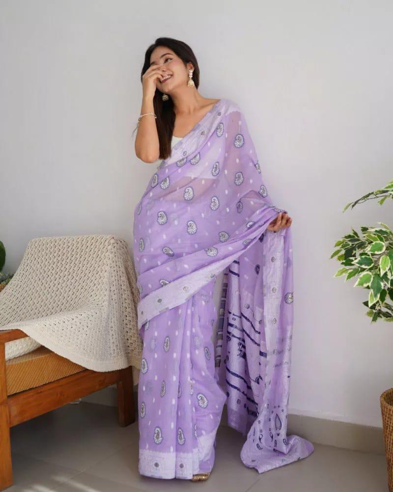 Mesmeric Lavender Cotton Silk Saree With Precious Blouse Piece