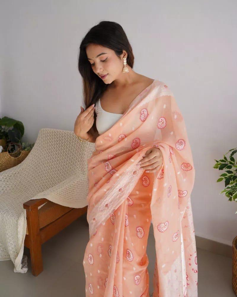 Blissful Peach Cotton Silk Saree With Lovely Blouse Piece