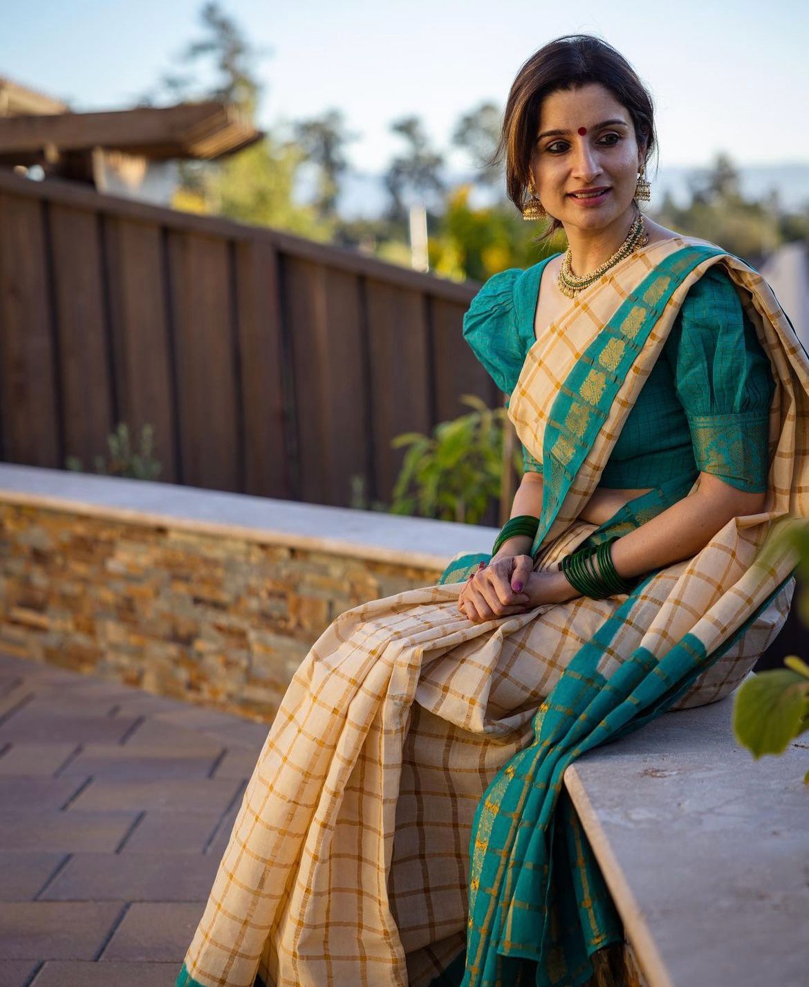 Gossamer Beige Soft Silk Saree With Winsome Blouse Piece