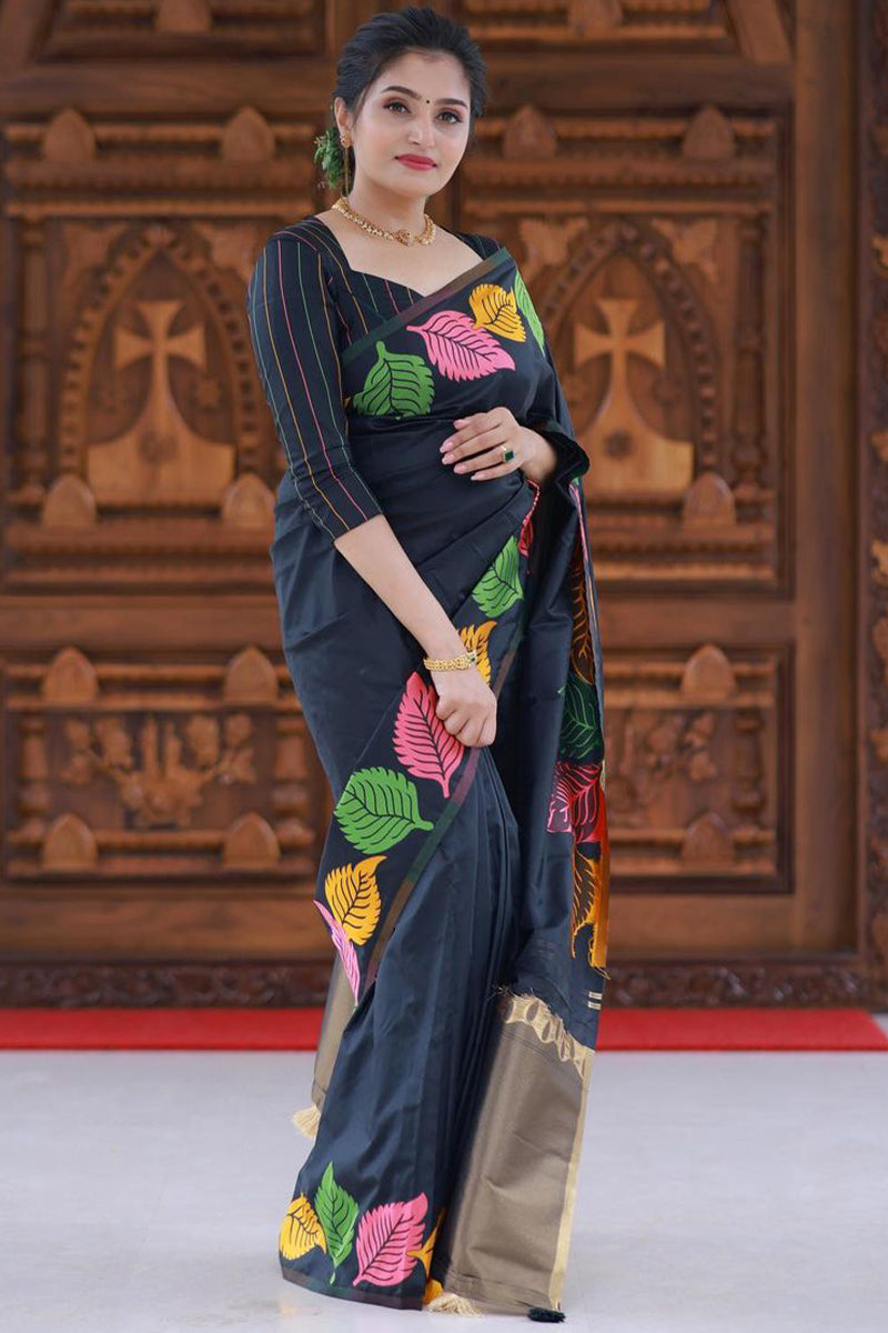 Girlish Black Soft Silk Saree With Beautiful Blouse Piece