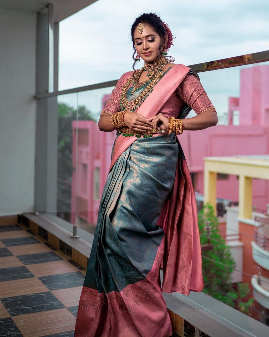 Grandiose Firozi Soft Silk Saree With Classy Blouse Piece
