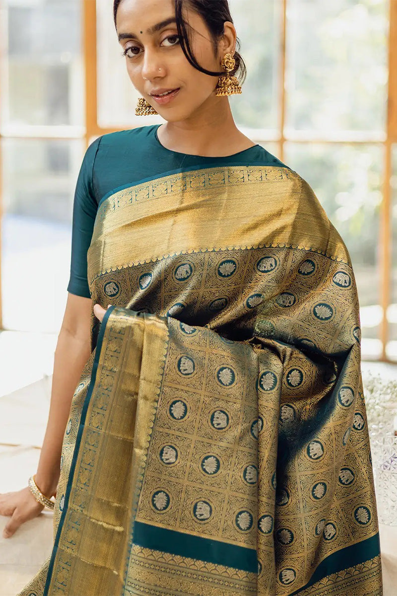 Allure Dark Green Soft Silk Saree With Exemplary Blouse Piece