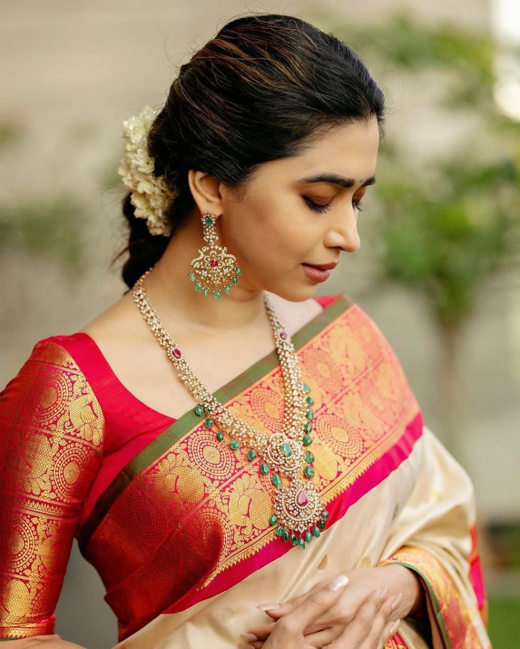 Elision Beige Soft Silk Saree With Girlish Blouse Piece